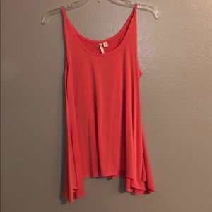 pink soft tank. flowy